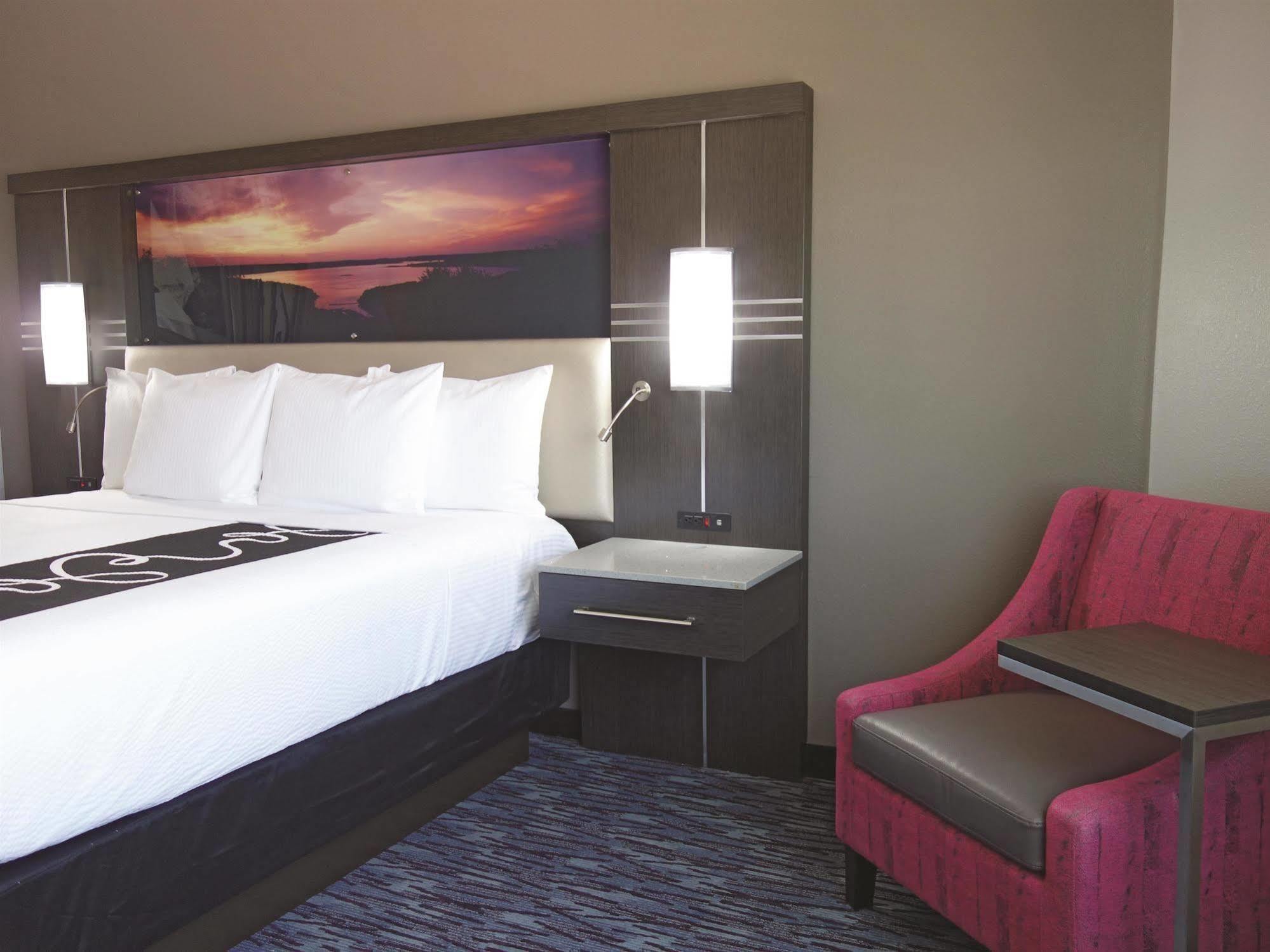 La Quinta By Wyndham Amarillo Airport Hotel Buitenkant foto